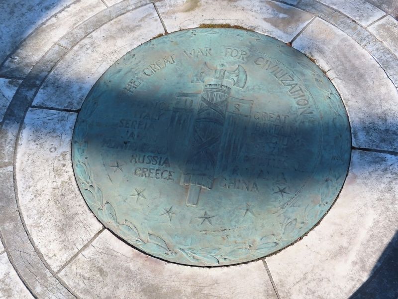 Uxbridge World War I Memorial Bronze Medallion image. Click for full size.