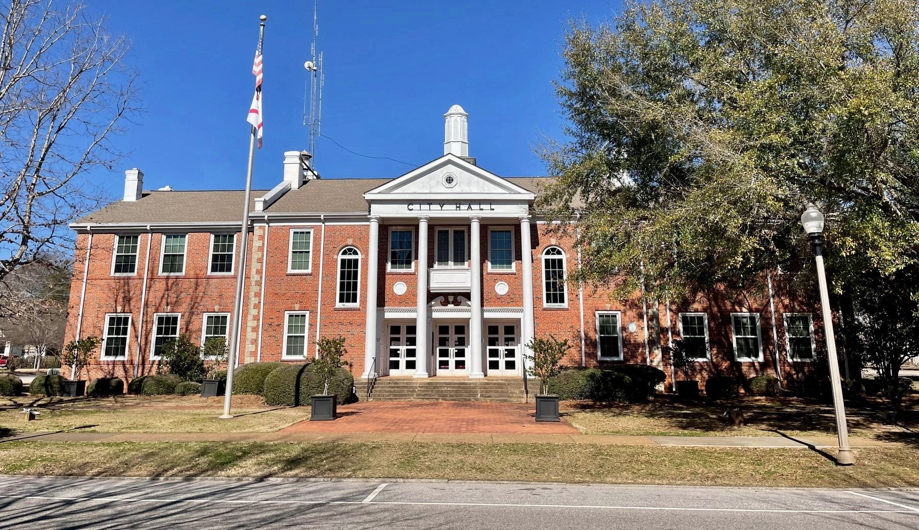 Greenville City Hall image. Click for full size.
