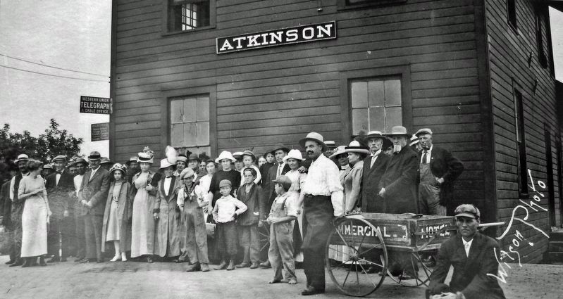 Marker detail: Orphan Train Arrives in Holt County &bull; 1912 image. Click for full size.