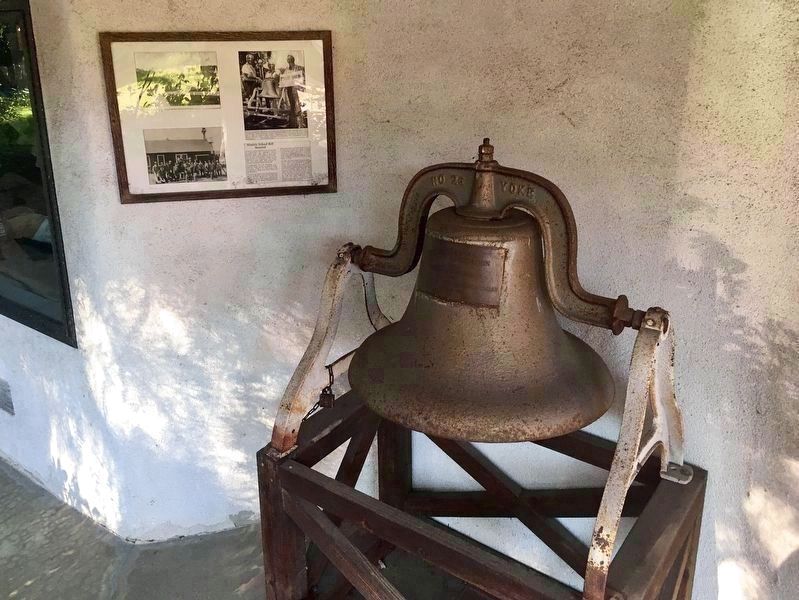School Bell image. Click for full size.
