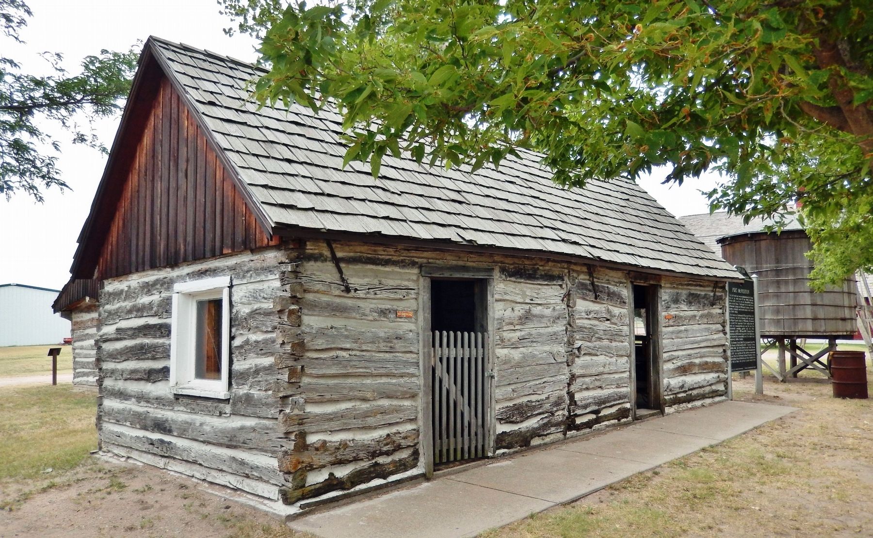 Fort McPherson Cabin (<i>northeast elevation</i>) image. Click for full size.