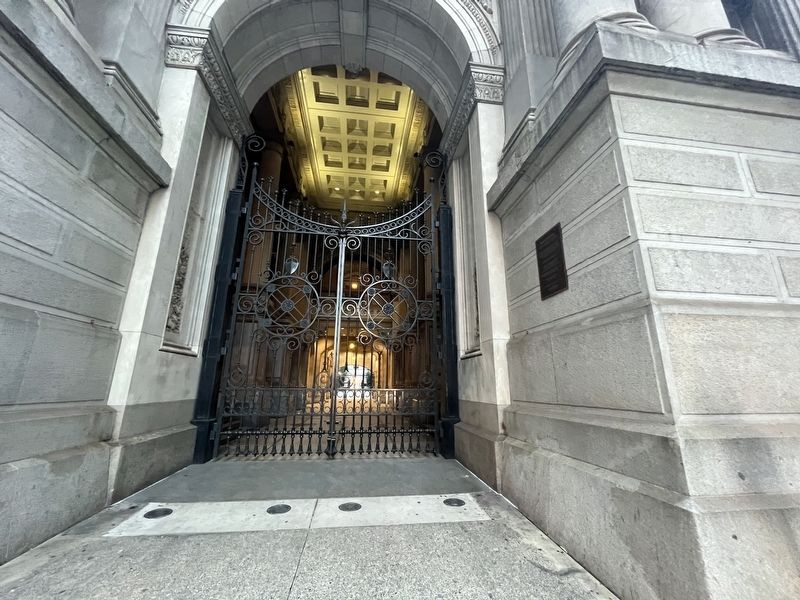 Philadelphia City Hall Gates Marker image. Click for full size.