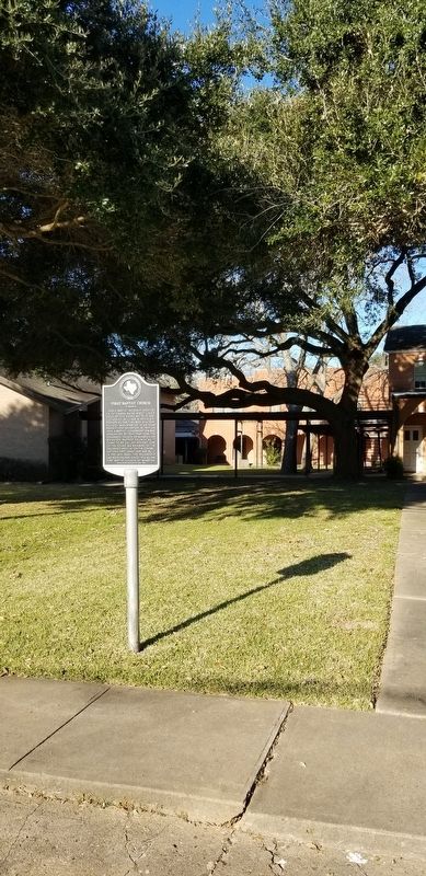 The First Baptist Church and Marker image. Click for full size.