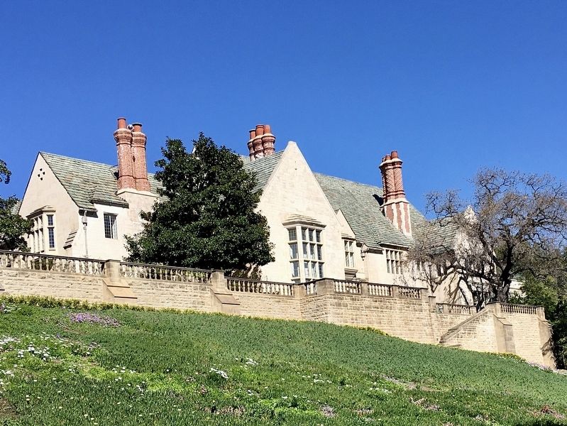 Greystone Mansion image. Click for full size.