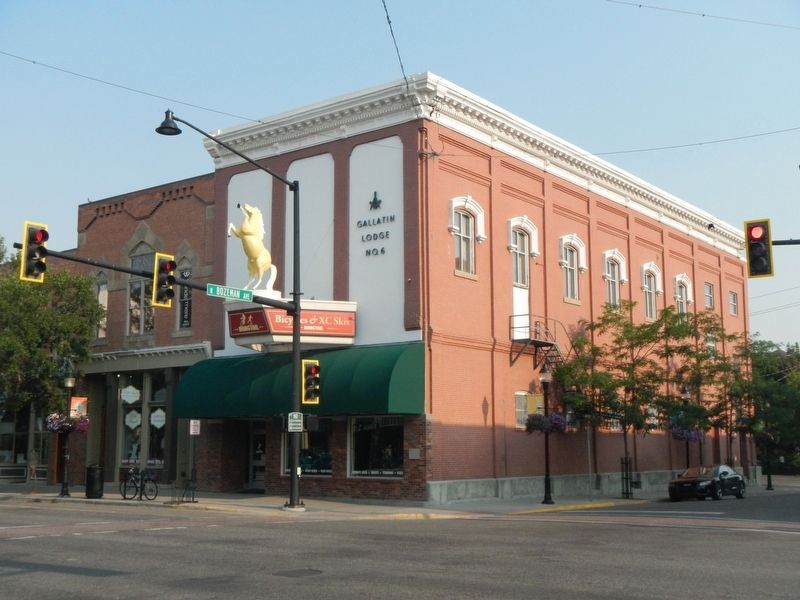 Gallatin Lodge No. 6 and Marker image. Click for full size.