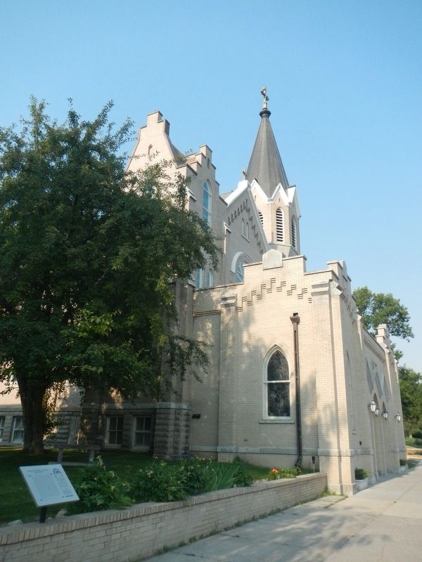Holy Rosary Church image. Click for full size.