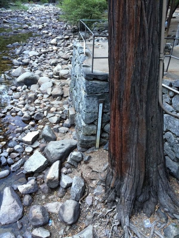 Happy Isles Gaging Station at the riverbed image. Click for full size.