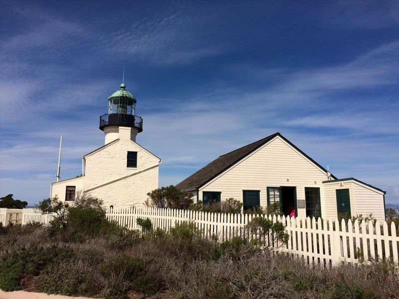 Old Point Loma Lighthouse image. Click for full size.