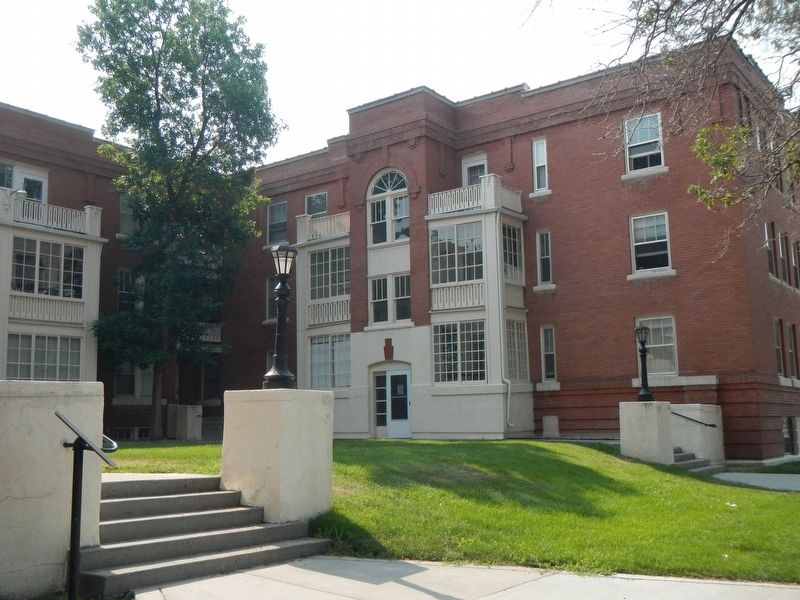 Blackmore Apartments image. Click for full size.