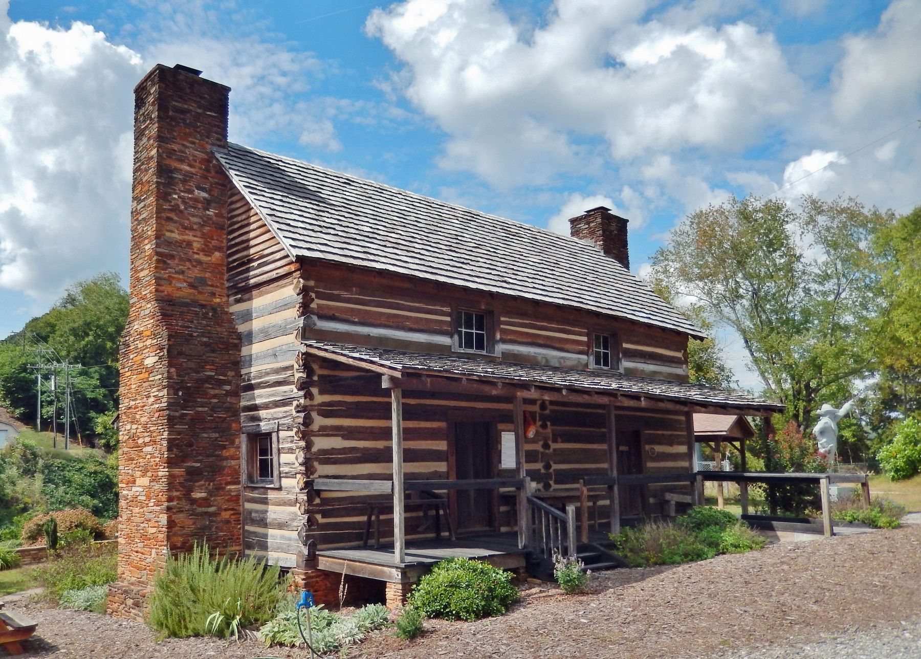 Captain Robert Cleveland Log Home (<i>southeast elevation</i>) image. Click for full size.