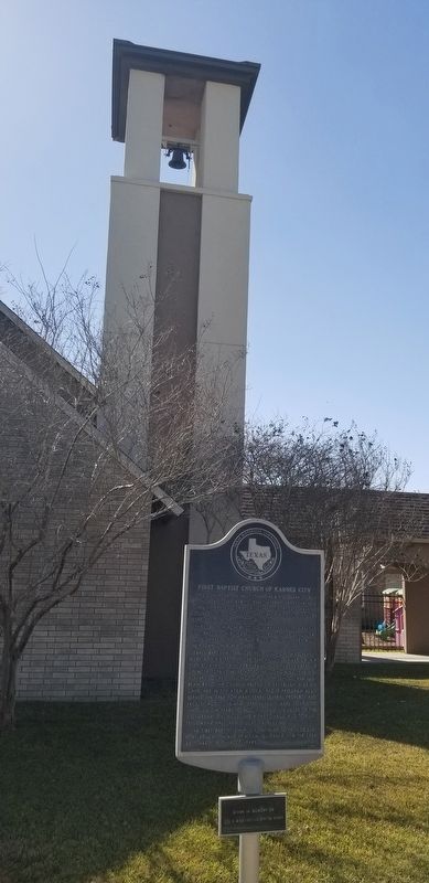 The First Baptist Church of Karnes City and Marker image. Click for full size.