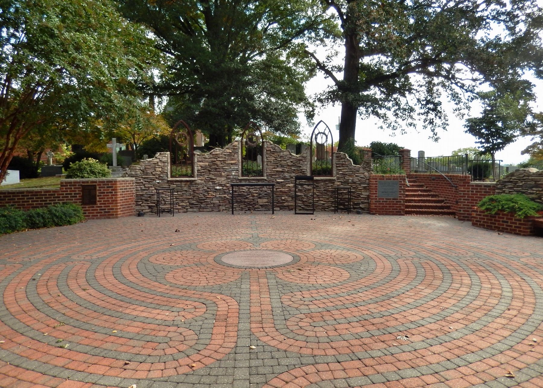 St. Paul's Episcopal Church Labyrinth image. Click for full size.