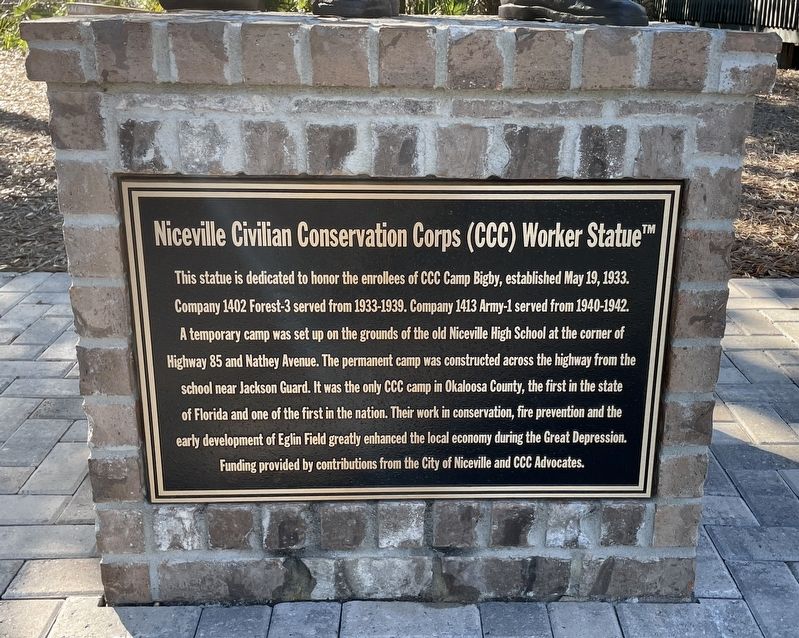 Niceville Civilian Conservation Corps (CCC) Worker Statue Marker image. Click for full size.