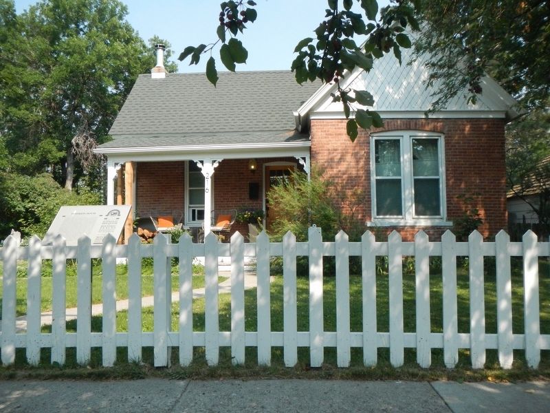 Peterson House and Marker image. Click for full size.
