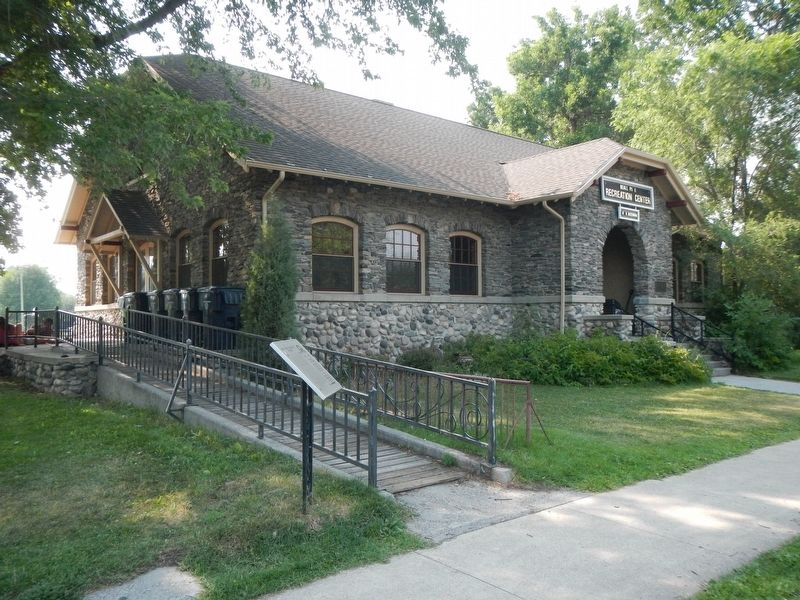 Beall Park Community Center and Marker image. Click for full size.