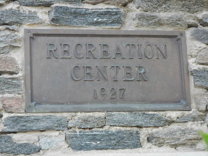Beall Park Community Center Dedication Plaque image. Click for full size.