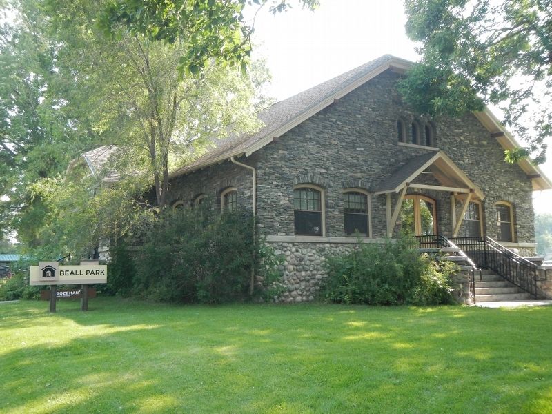 Beall Park Community Center image. Click for full size.