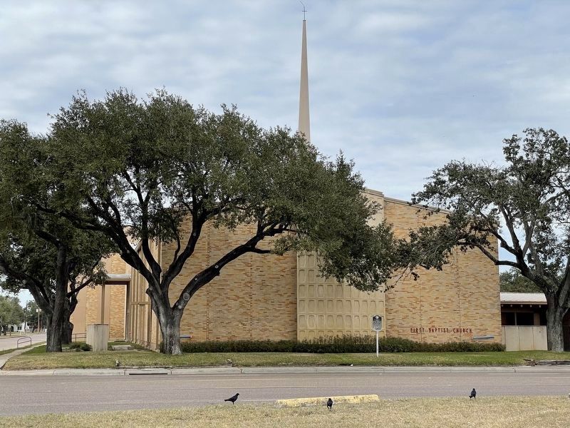 First Baptist Church of Kingsville image. Click for full size.