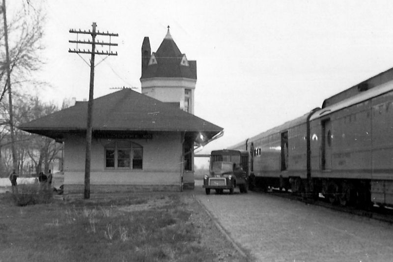 Milwaukee Railroad's SW Limited No. 26 at Chillicothe MO, Late 1950s image. Click for full size.