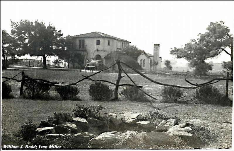 Dodd Residence, approximately 1958. Click for full size. Dodd Residence, approximately 1958 image. Click for full size.