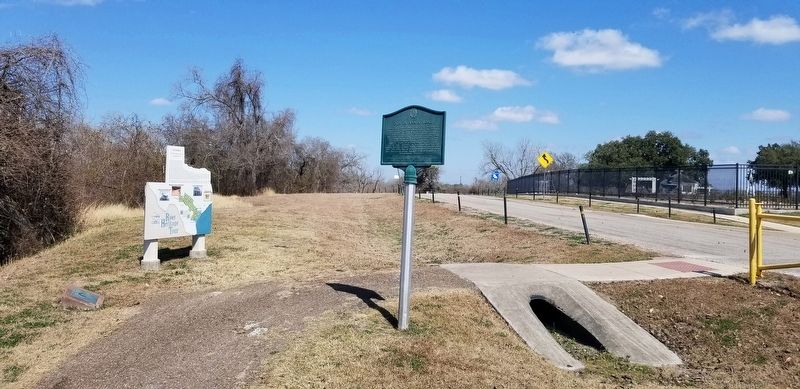 The Old La Bahia Road Marker is in the center of the photo image. Click for full size.