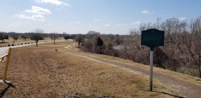 The reserve side of the Old La Bahia Road Marker by the river image. Click for full size.