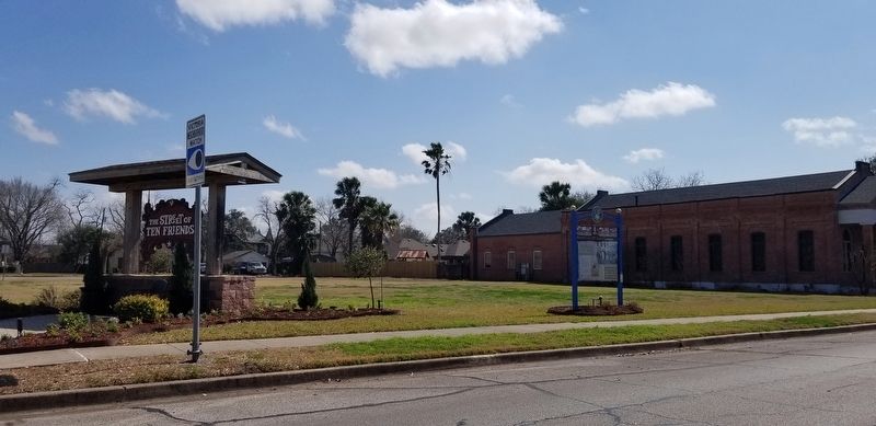 The view of the La Calle de los Diez Amigos Marker from the street. Click for full size. The view of the La Calle de los Diez Amigos Marker from the street image. Click for full size.