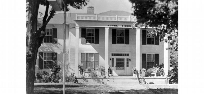 Hotel Dixieland in the 1940s image. Click for full size.