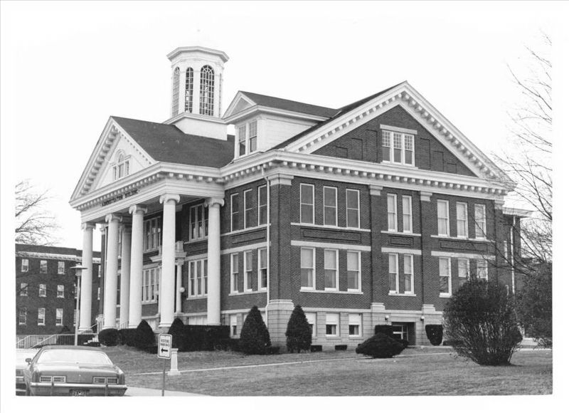 Asbury College Administration Building image. Click for more information.