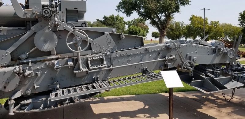 German K-18 170mm Gun and Marker image. Click for full size.