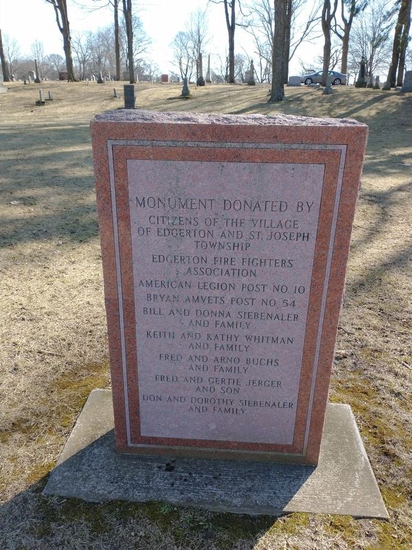 Edgerton Veterans Memorial image. Click for full size.