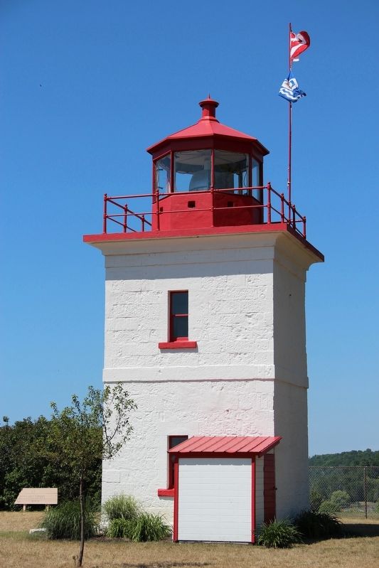 Goderich Lighthouse image. Click for full size.