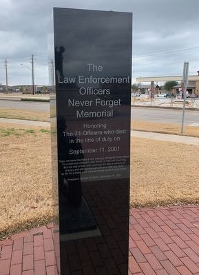 The Law Enforcement Officers Never Forget Memorial image. Click for full size.