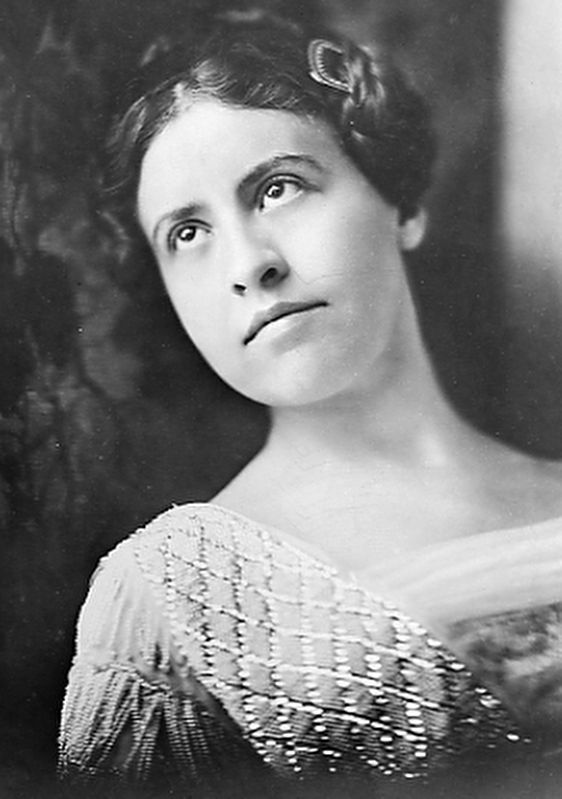 Olga Samaroff (1880  1948) image. Click for full size.