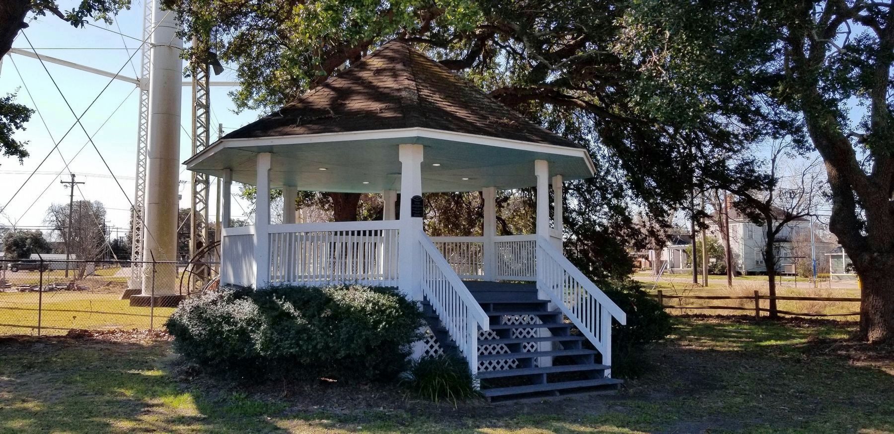 Gazebo and Marker image. Click for full size.
