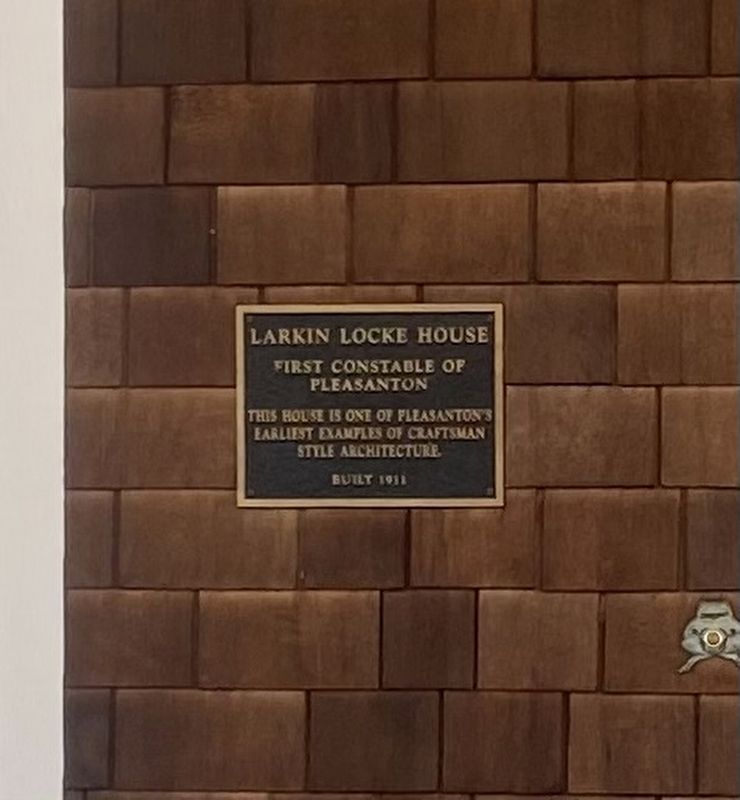 Larkin Locke House Marker image. Click for full size.
