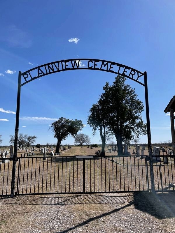 Plainview Cemetery Entrance Arch image. Click for full size.