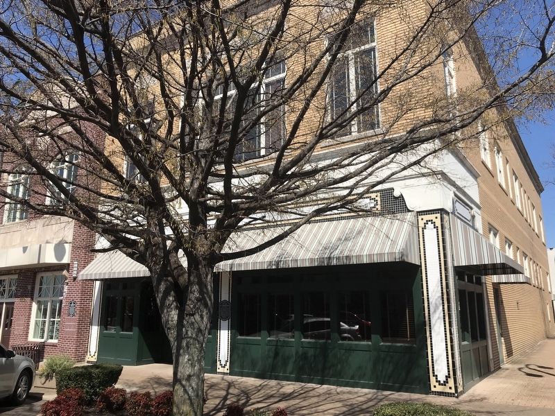 117-119 E. Lafayette Street image. Click for full size.
