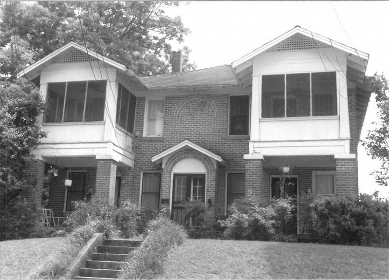 East Clinton Historic District image. Click for more information.