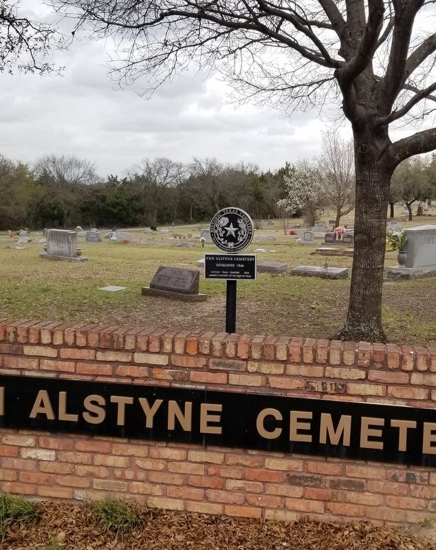 The Van Alstyne Cemetery and Marker image. Click for full size.
