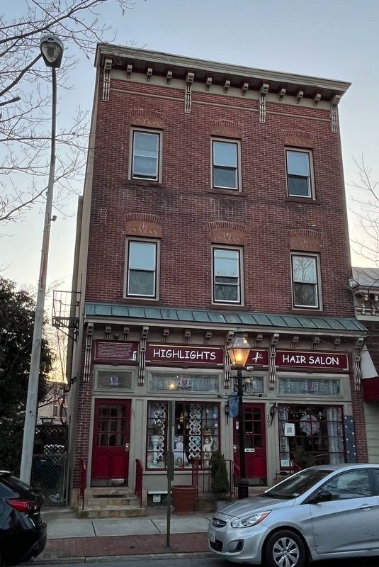 309 Farnsworth Avenue, currently Highlights Hair Salon image. Click for full size.