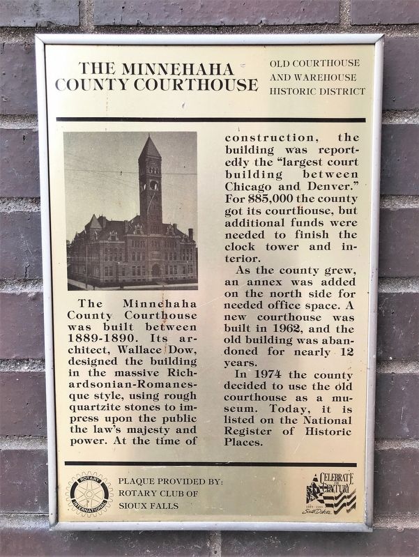 The Minnehaha County Courthouse Marker image. Click for full size.
