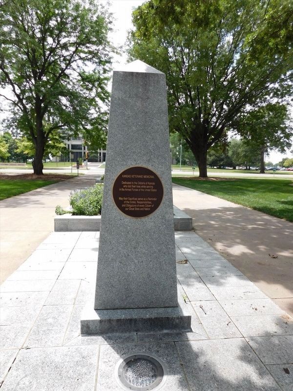 Kansas Veterans' Memorial image. Click for full size.