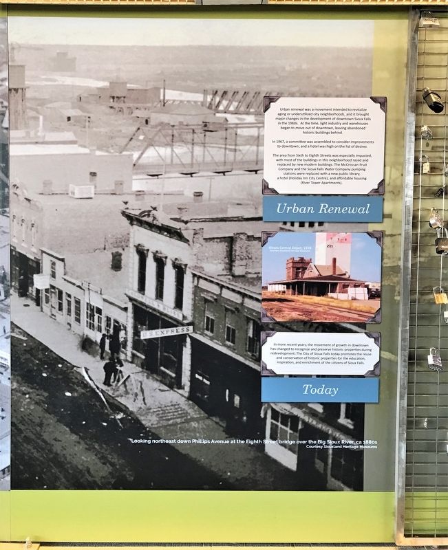 Course Marker, third panel image. Click for full size.