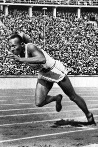 Jesse Owens at the 1936 Olympics image. Click for full size.