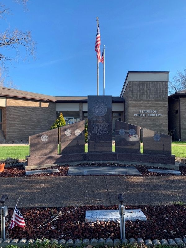Veterans Memorial image. Click for full size.
