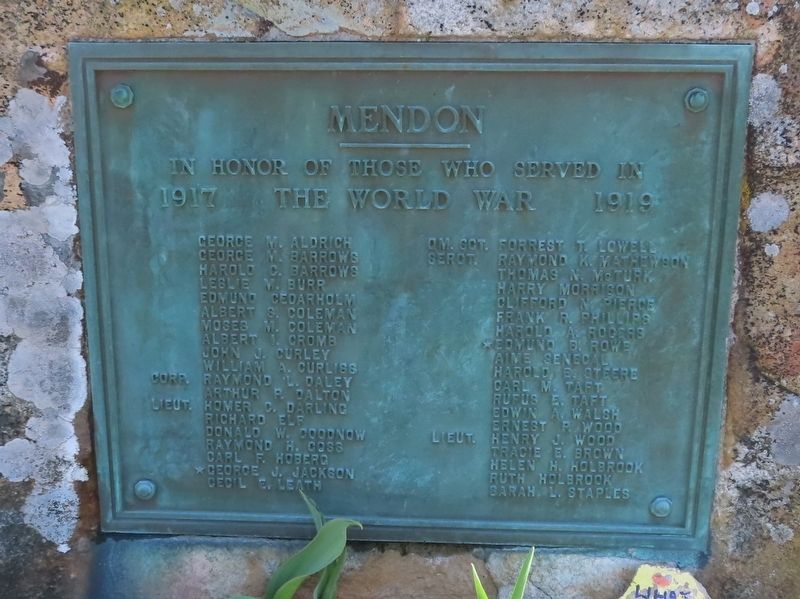 Mendon World War I Monument image. Click for full size.