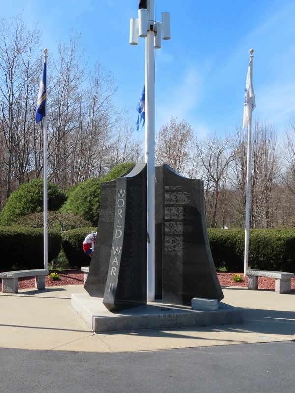 Bellingham Veterans Monument image. Click for full size.