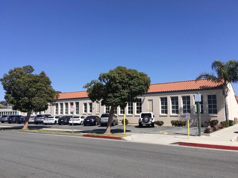 Hueneme Elementary School image. Click for full size.