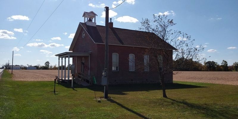 Bridenbaugh District #3 School and Marker image. Click for full size.